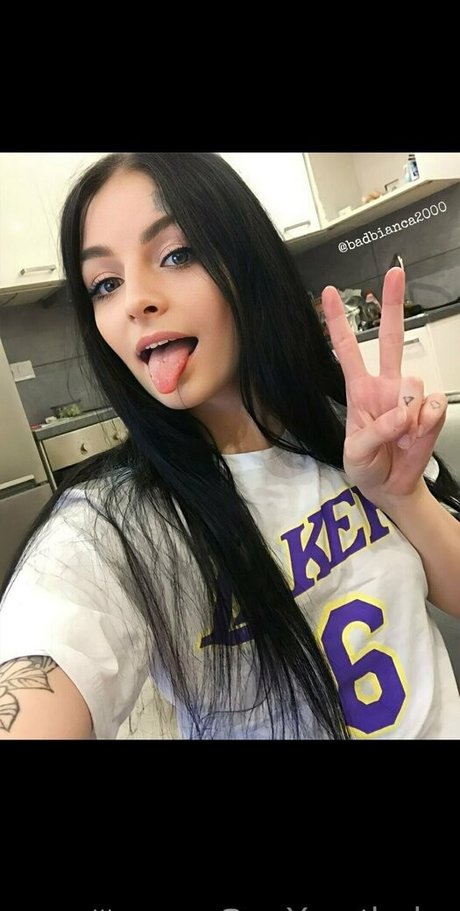 african onlyfans naked images