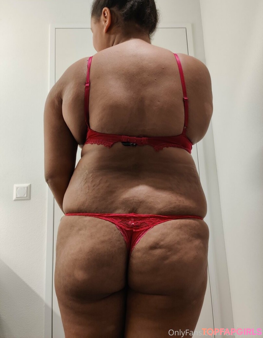 fattypotchi model adult photo