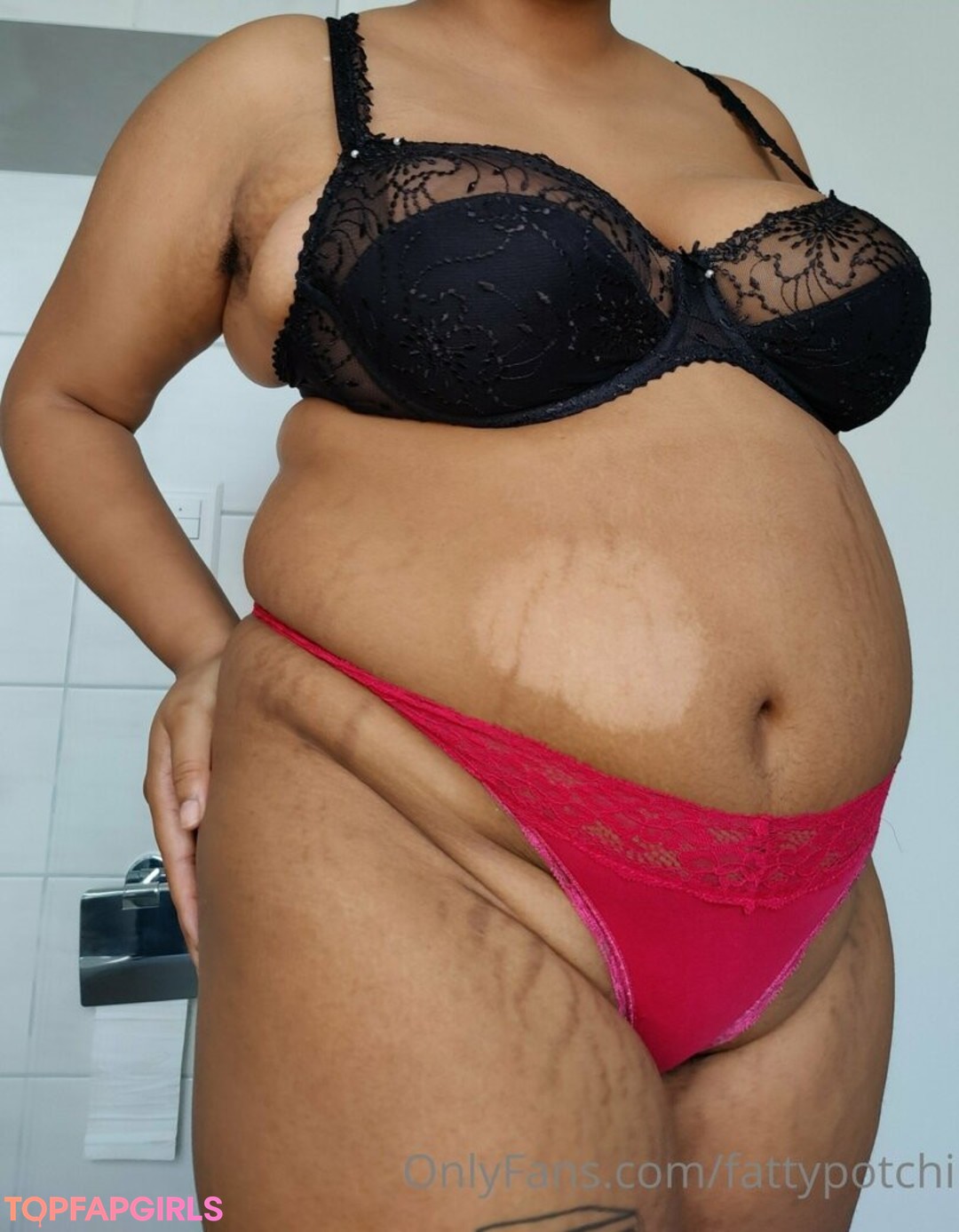 big tits cougar onlyfans nude archive