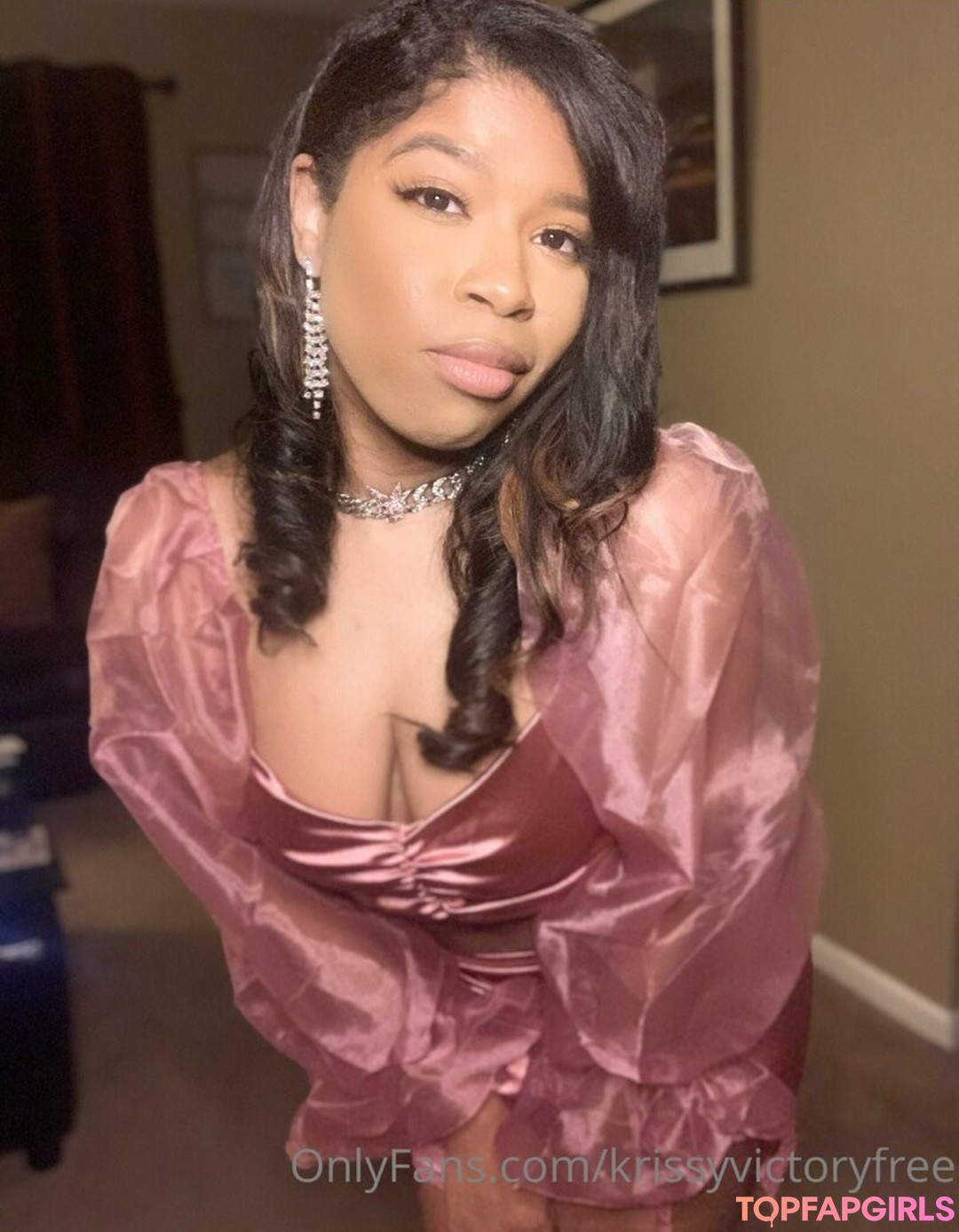 blonde babe onlyfans nice pictures
