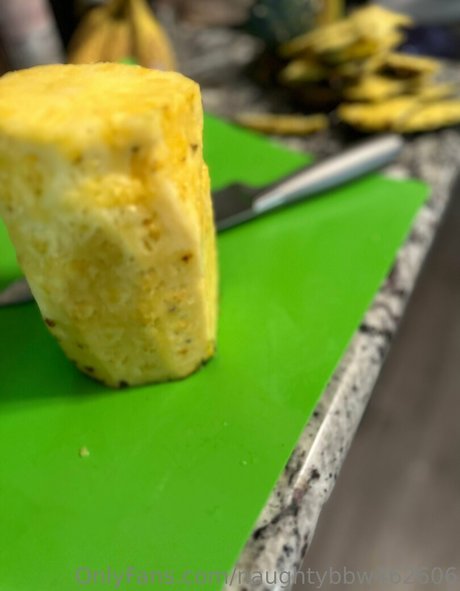 naughtybbw462606 hot pornstar pictures