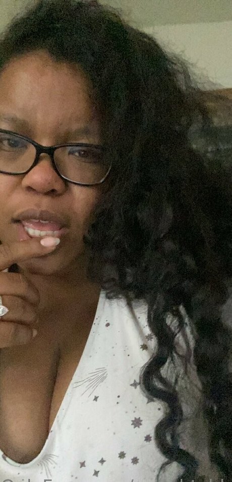 naughtybbw462606 nudes star photo