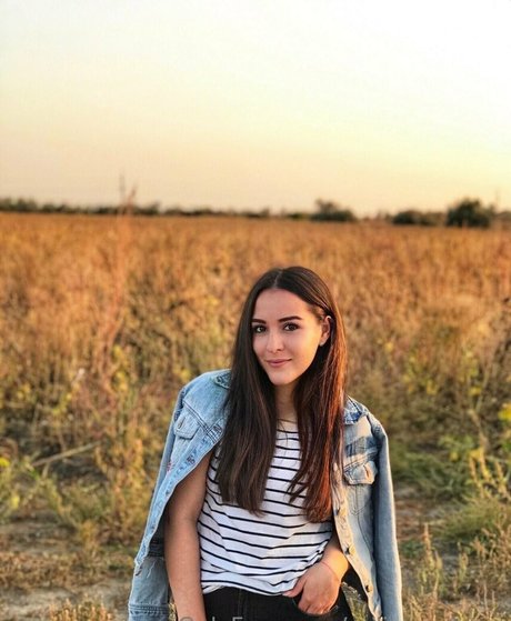 polinavolkova sex actress photo