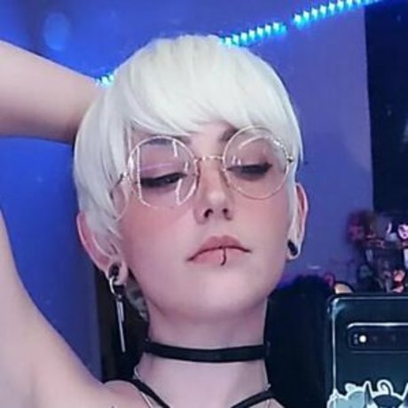 Camillatheelf naked pornstar photo