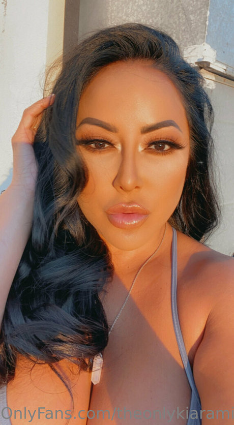 theonlykiaramiaxxx best model pic