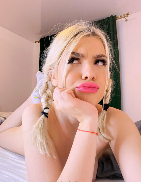 elsakroes nude star pics