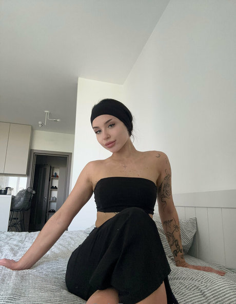 selena girl nude pornstar archive