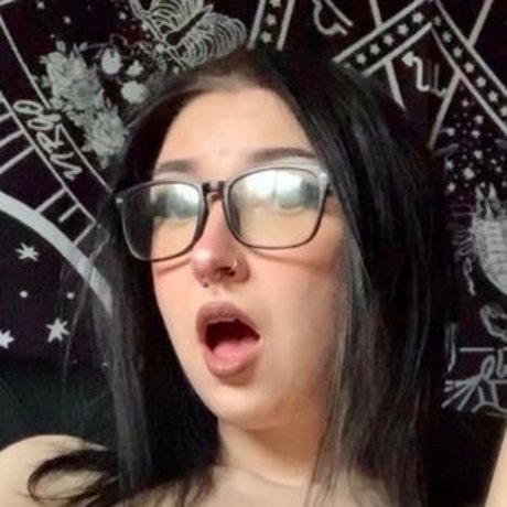 Littlepeachymama star best photos