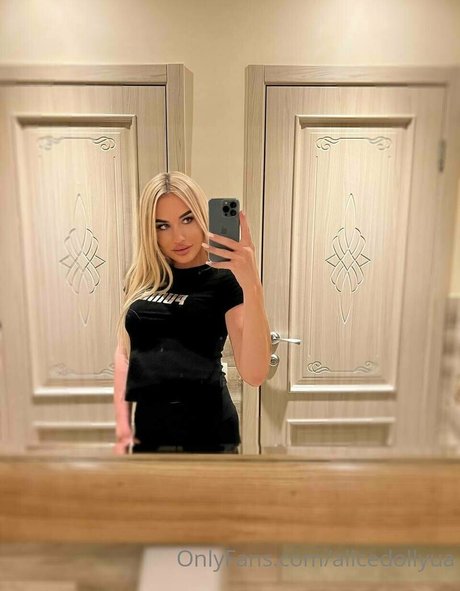 alicedollyua art pornstar pictures