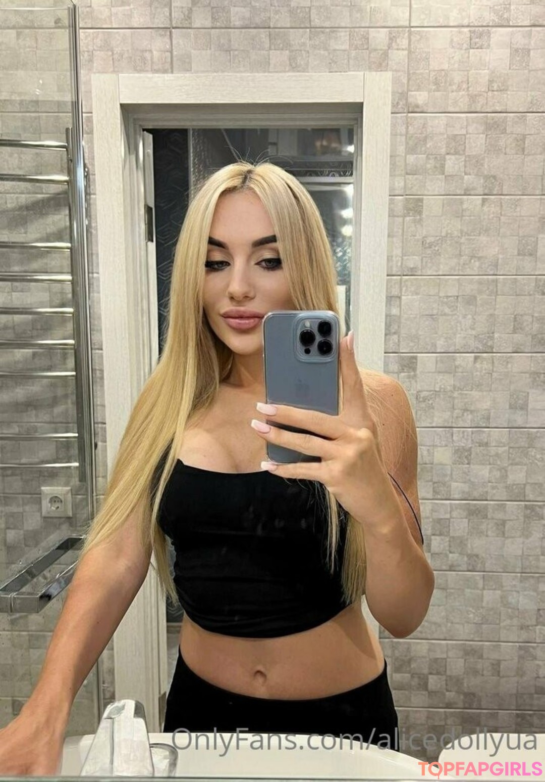 alicedollyua star nudes galleries