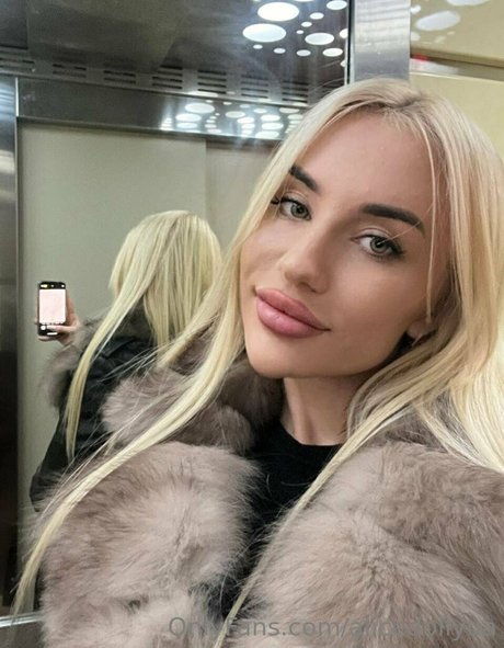 alicedollyua pornstar free gallery