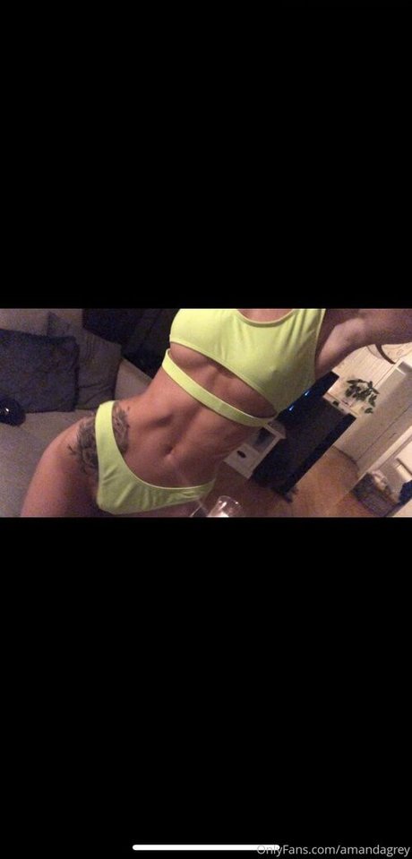 amandagrey erotic model gallery