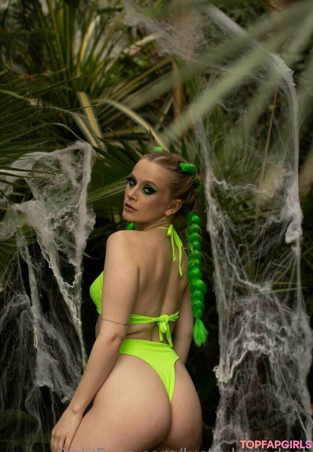 fitness model onlyfans hot pic