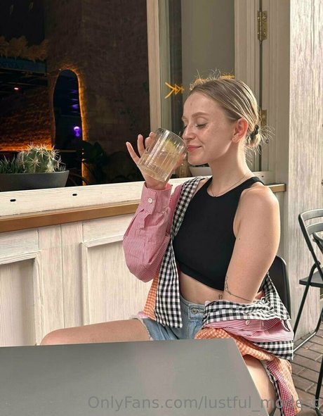 lustful modest top profile image