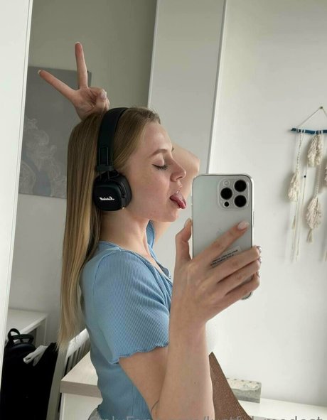 lustful modest exclusive actress images