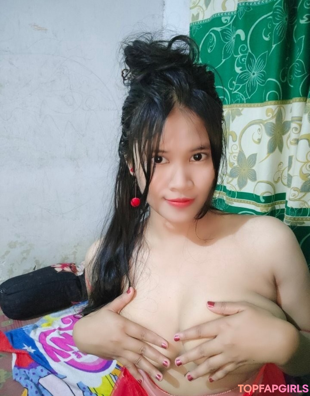 Mama Muda Anjani art actress pic