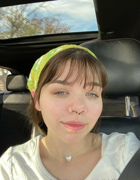 brunette petite onlyfans hot porn pic