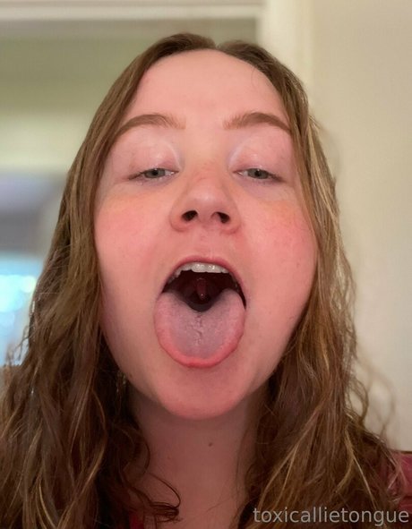 toxicallietongue profile image