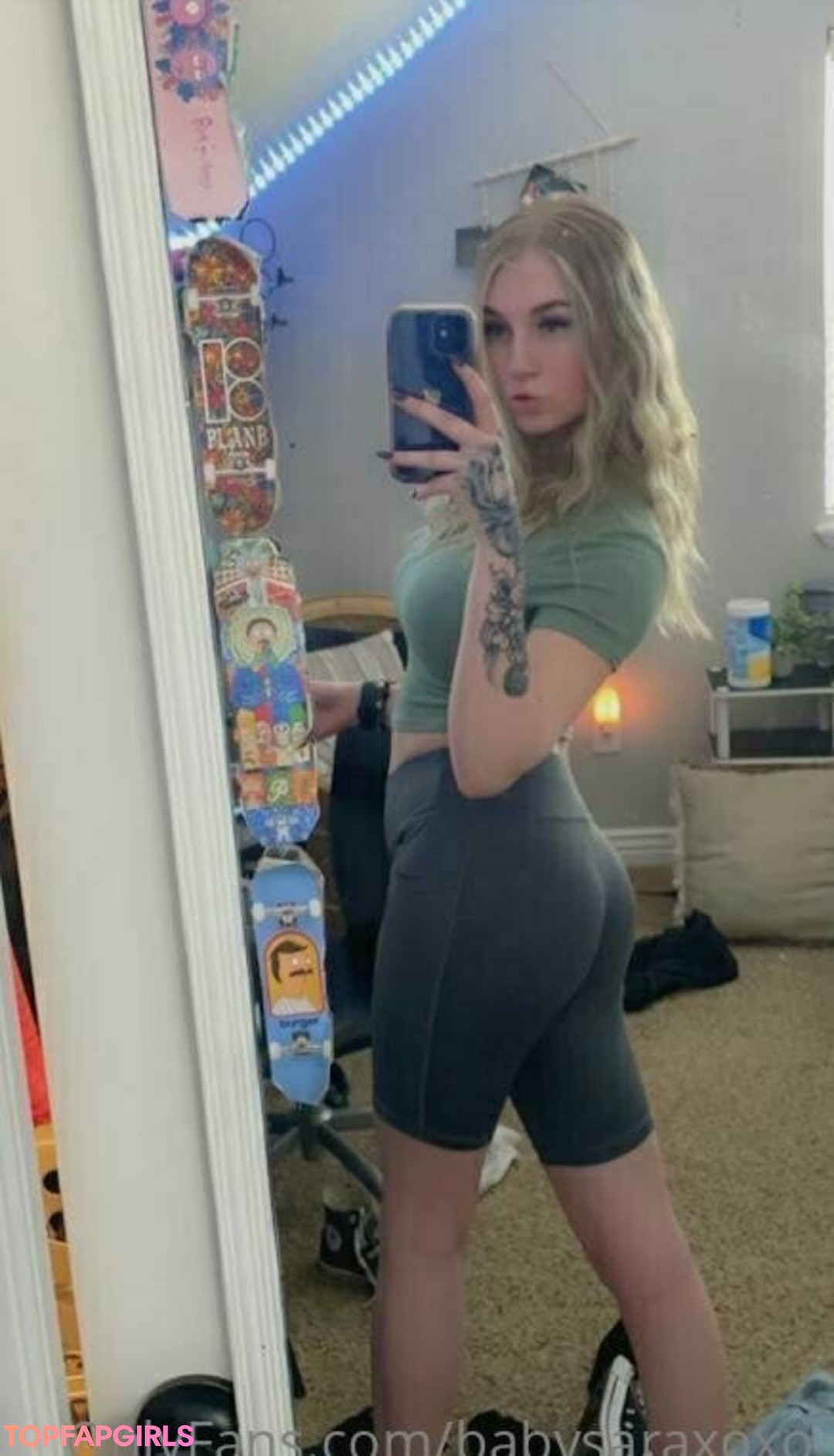 babysaraxoxo model sexy photo