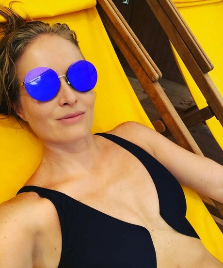 angelicaksy star naked picture