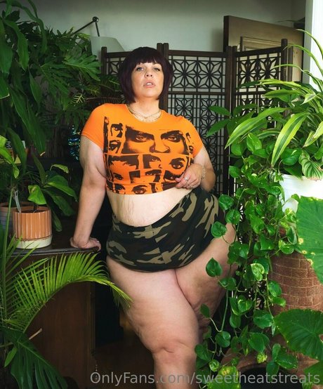 ladyboy xxx onlyfans naked img