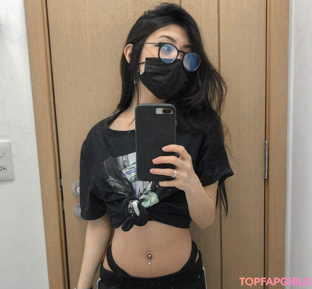 Milene Megumi star erotic img
