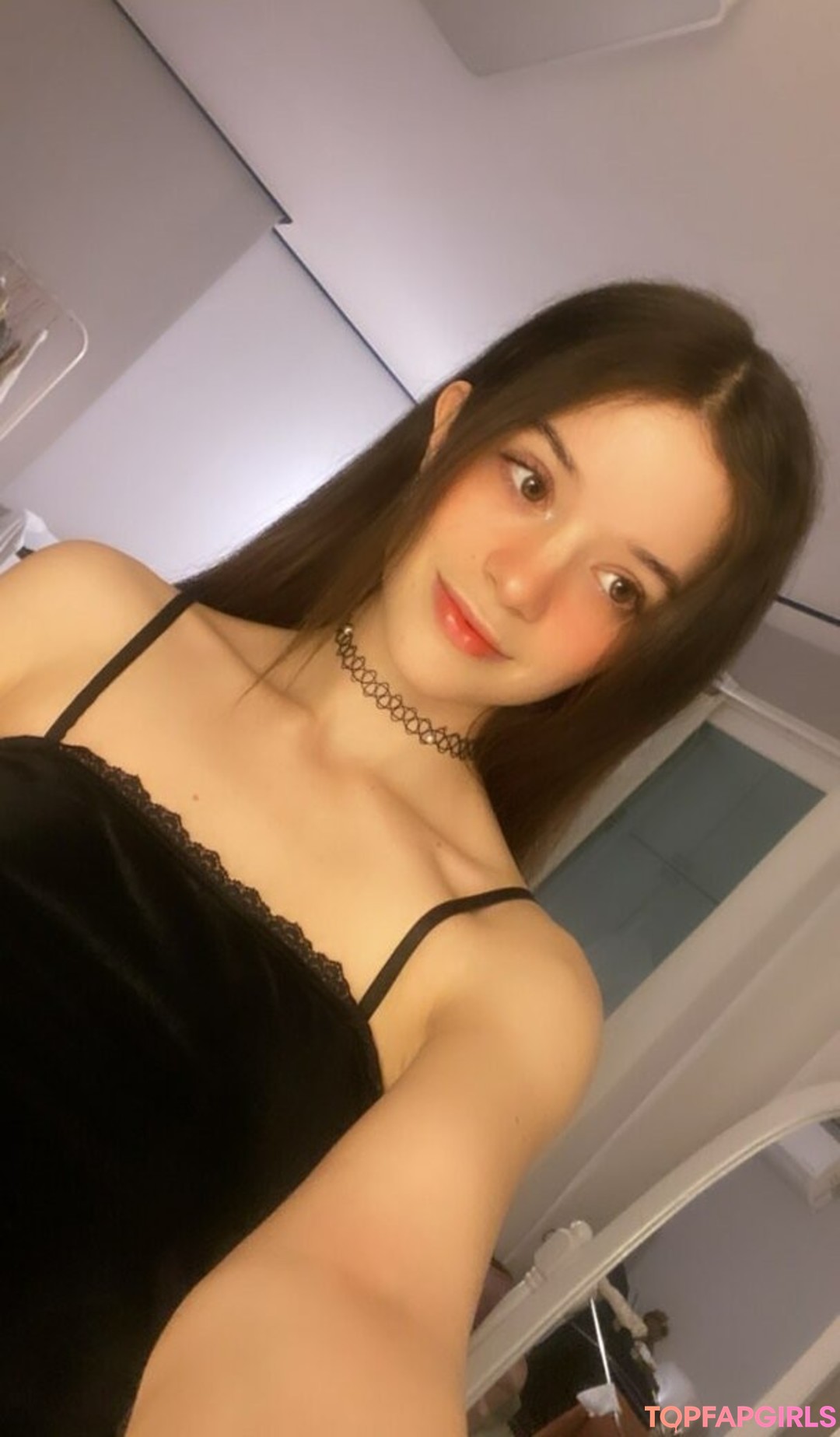 A Bit Rebecca exclusive actress image