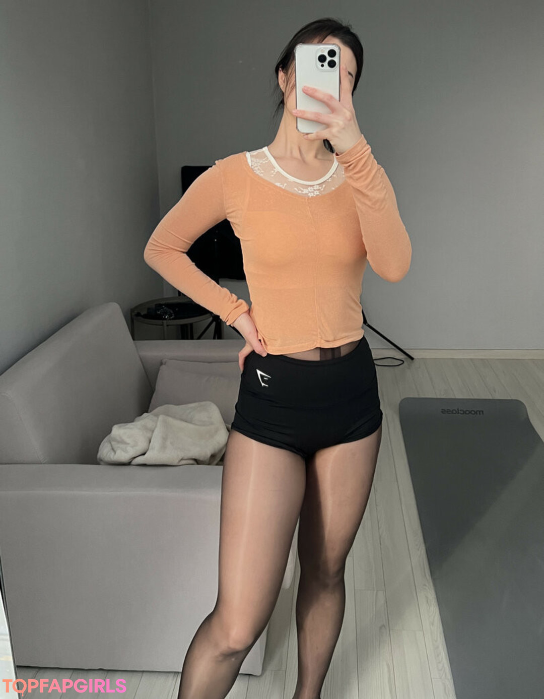 Konglishfashion adult actress pic