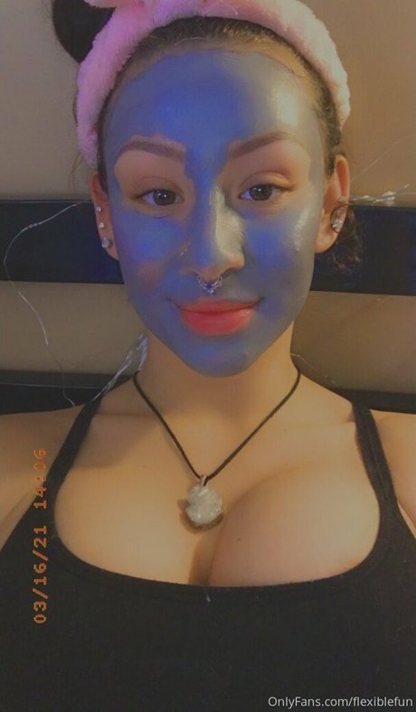 flexiblefun nudes actress pics