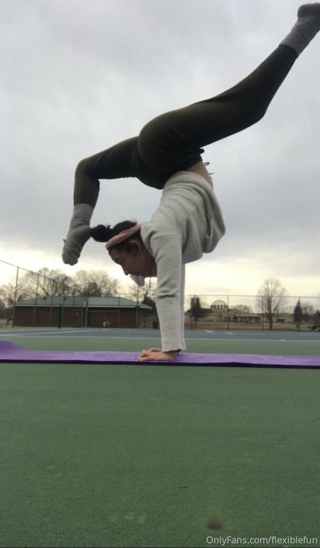 flexiblefun nice actress pic