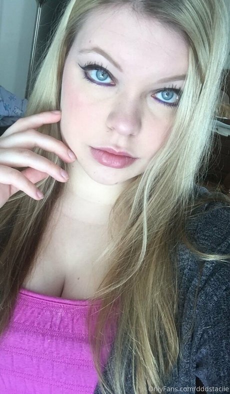 dddstaciie pornstar top img