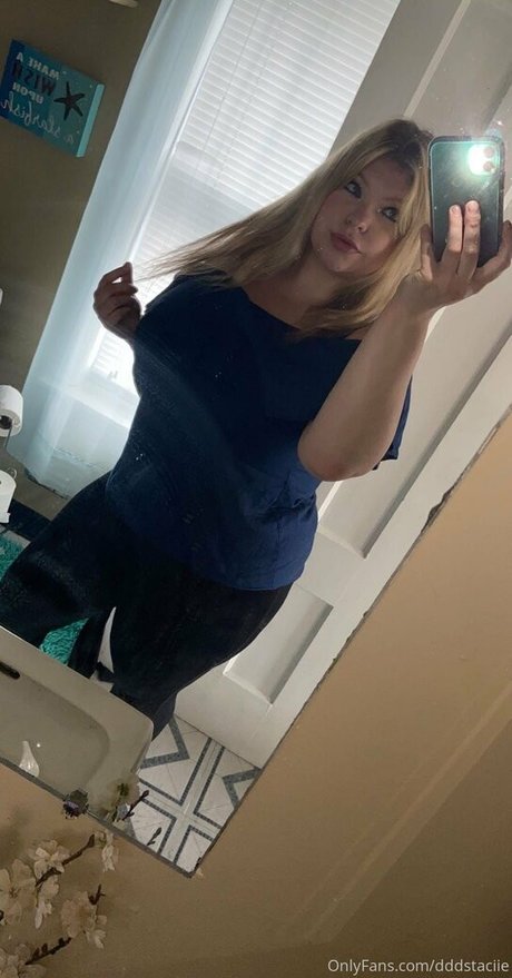 dddstaciie hot actress galleries