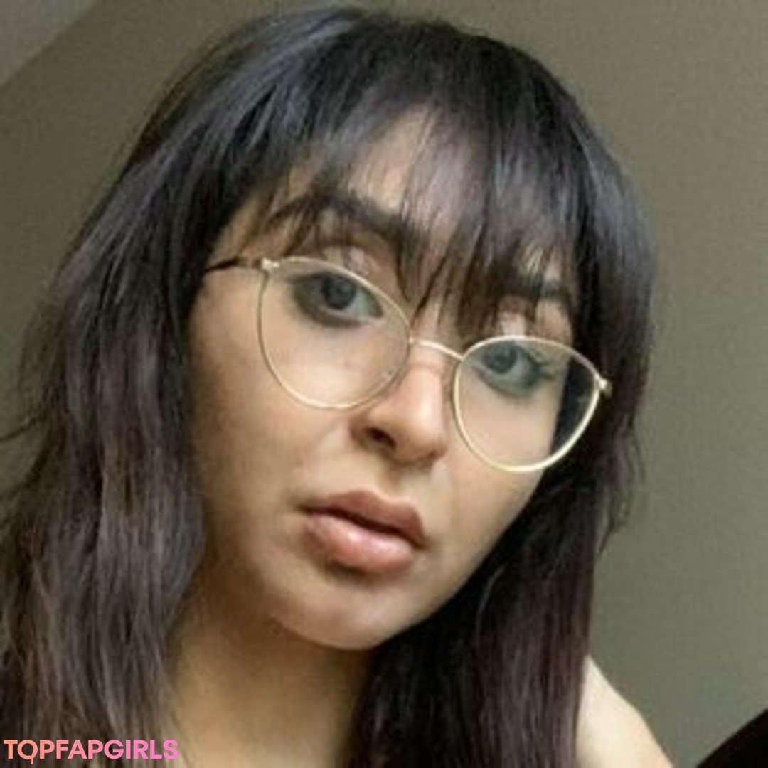 reversecowgrl69 star nude photo