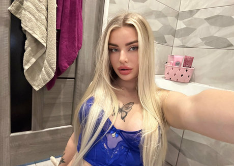 blondyaria porn star pics