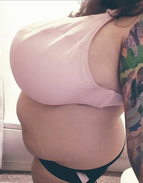 ribbonsandbruises porn star galleries