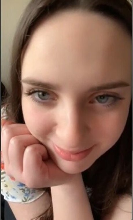 elodierenee pornstar pretty image