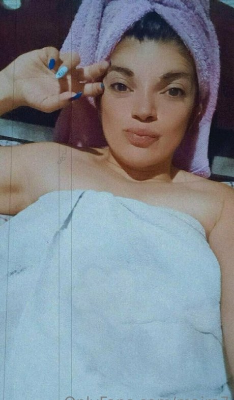 maira7 model nude image