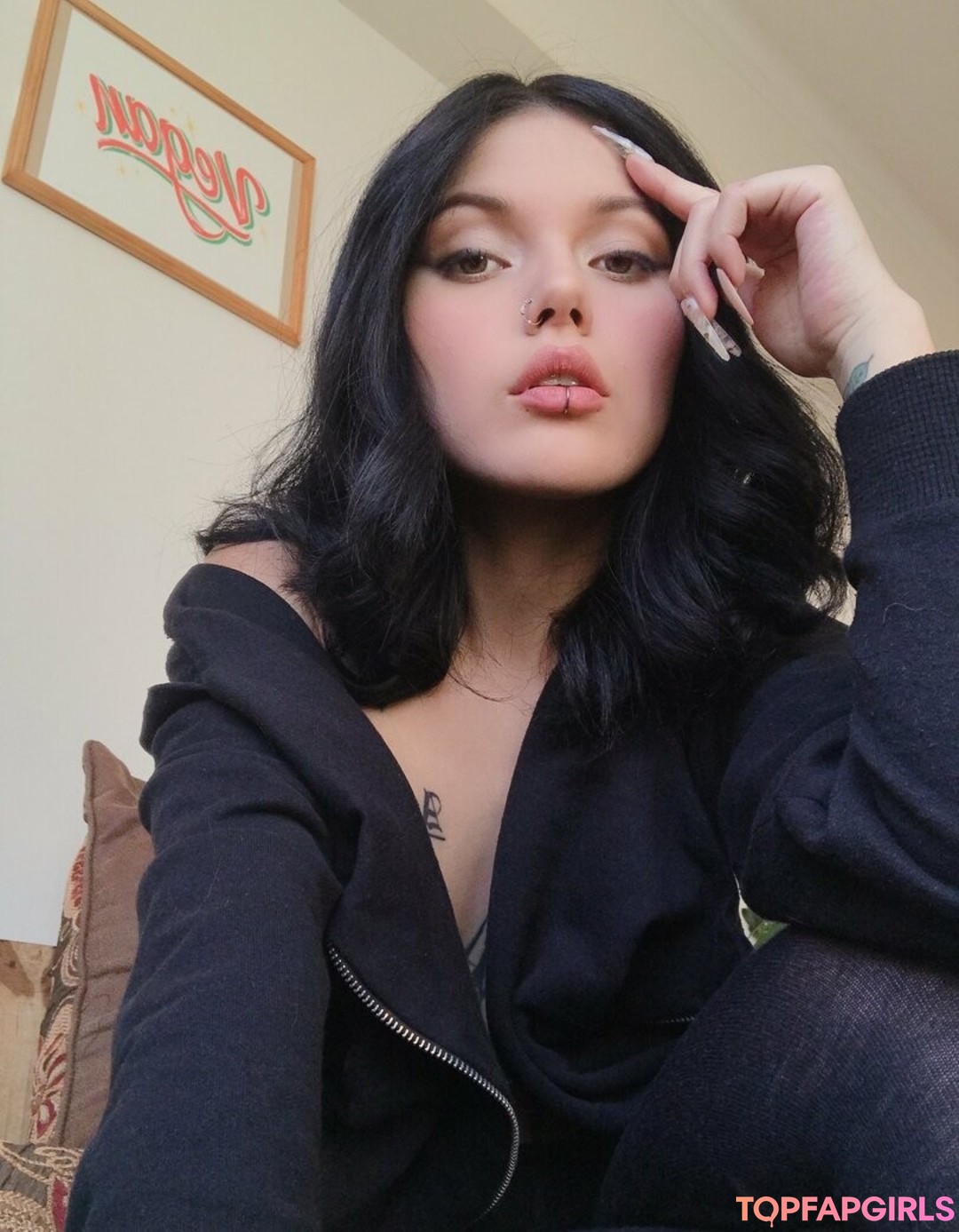 chubby small tits onlyfans art nude pics