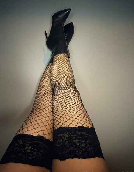 Olivia Anne 1990 pornstar free img