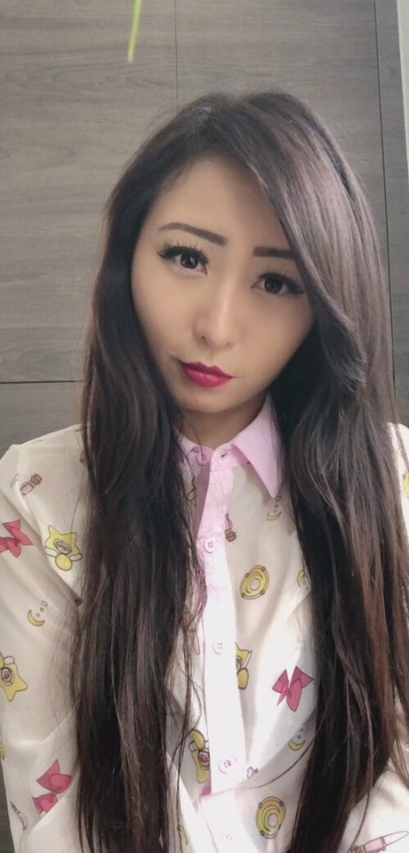 cindymoon7 erotic actress image