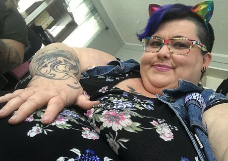 filipina onlyfans erotic image