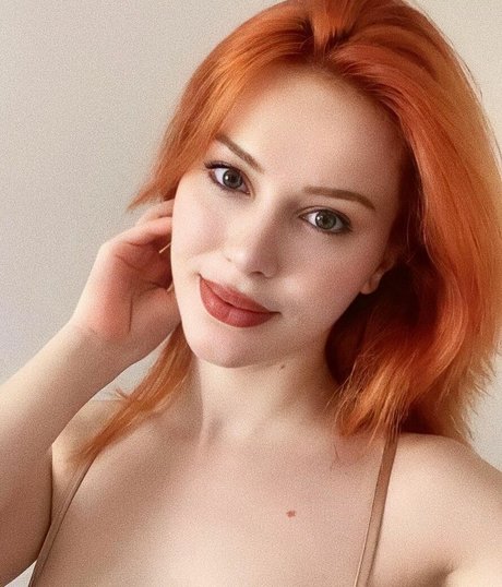 Aysennyuksel model perfect archive