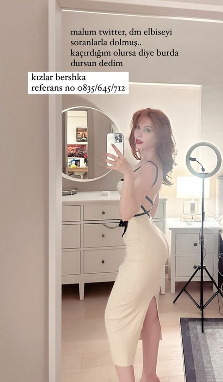 Aysennyuksel pornographic model pictures