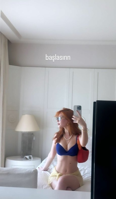 Aysennyuksel pornstar nudes gallery