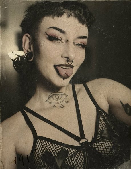 littledemonwitchfree pornstar perfect image