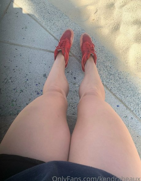 kendraheaux art star photos