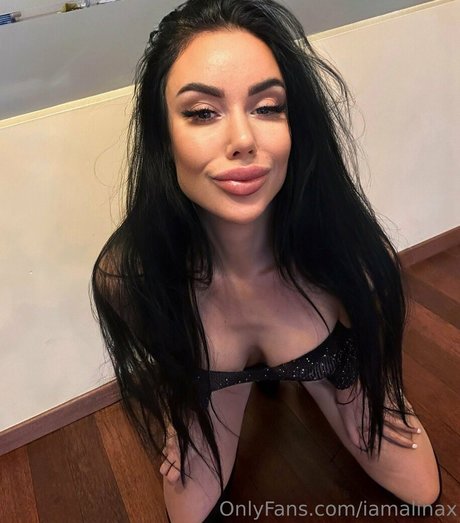 iamalinax star porn photos