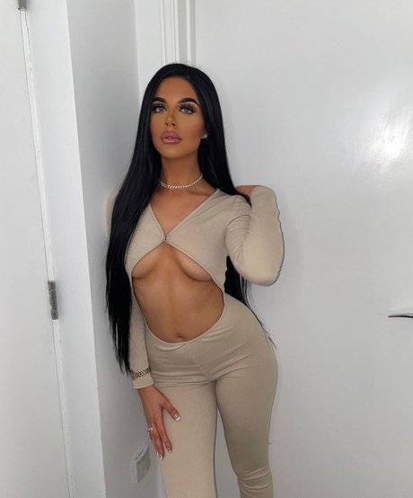 Emily Oldring hd star gallery