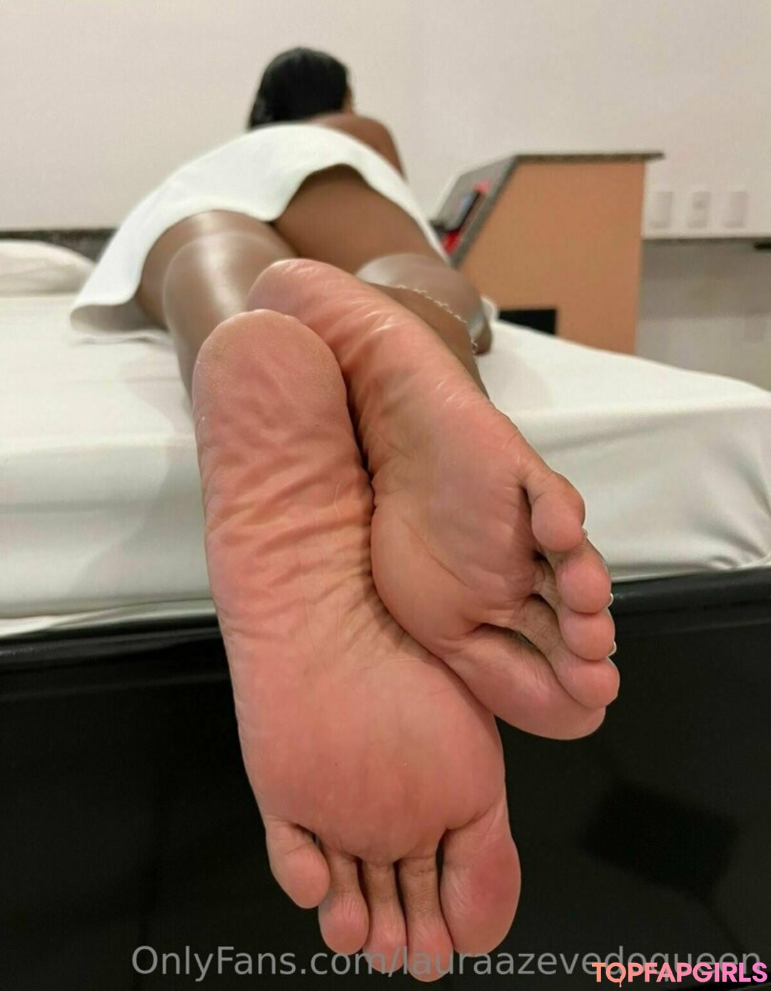 lauraazevedoqueen porn model picture