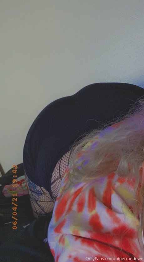 pipermedown model nude image